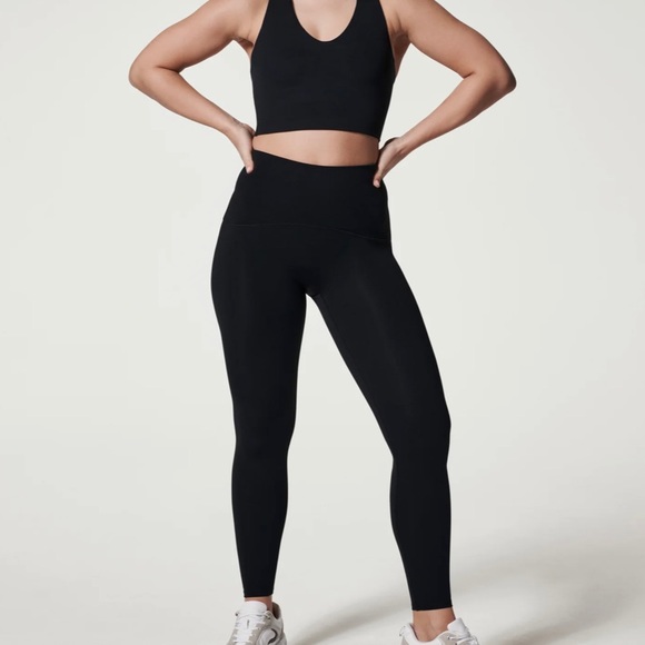 Spanx Active Leggings in Very Black, Women’s Medium. 7/8 length - Picture 1 of 10